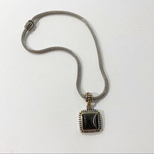 NECKLACE | necklace with cat's eye pendant